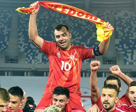 Goran Pandev viết lên lịch sử bóng đá Macedonia ở tuổi 37